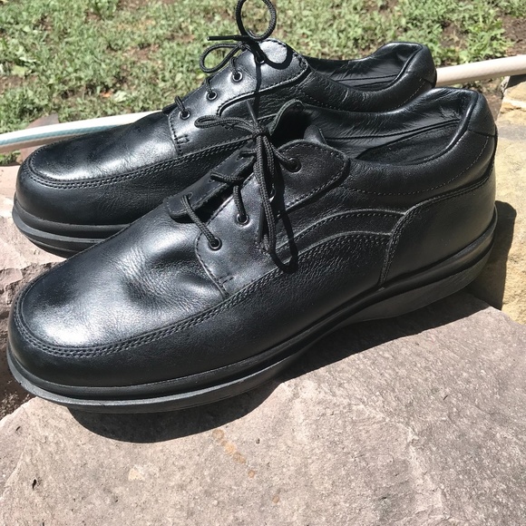 FLASH SALE! Red Wing Black Leather Work Shoes - Picture 7 of 8
